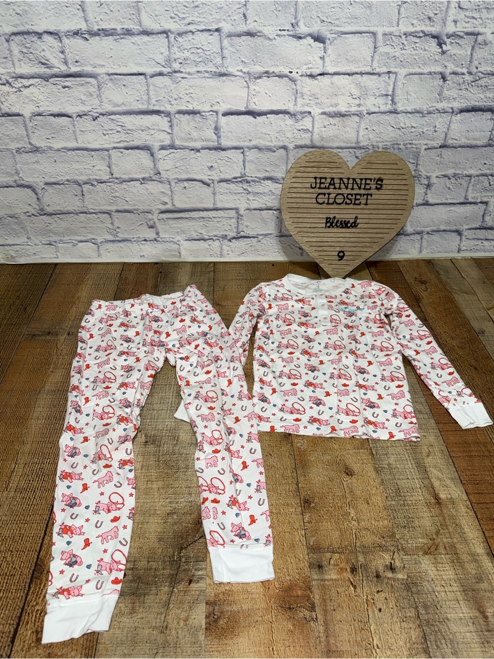 Roller Rabbit × Lilly Sisto Kids “Piggy Up” Pajama Set